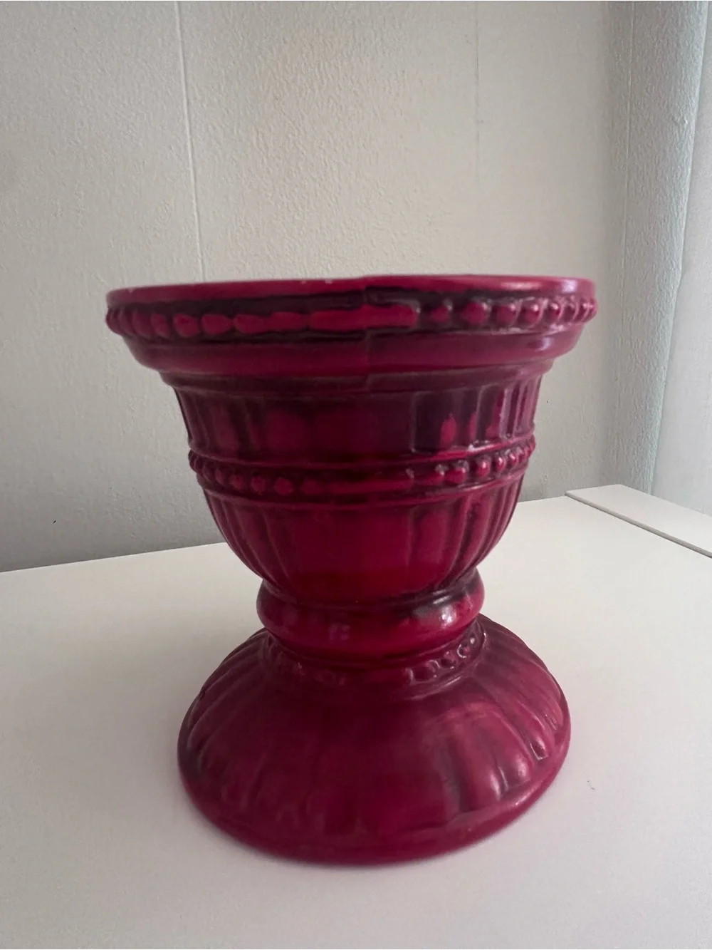 Unmarked pair red